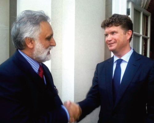 Greeted by US Ambassador HE Matthew Barzun at his residence in London.