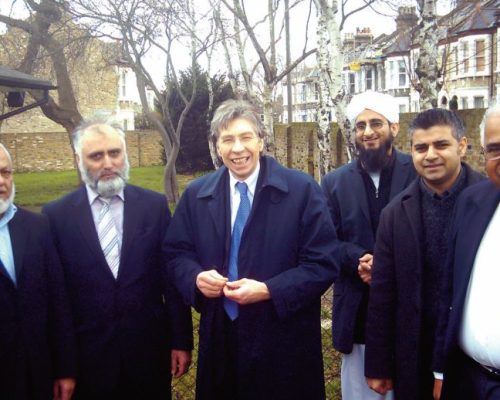 Supporting local educational set ups at this initial meeting with Keith Hill MP, Sadiq Khan and Al-Risalah Education Trust representatives to set up the Orchard Primary School in Lambeth.