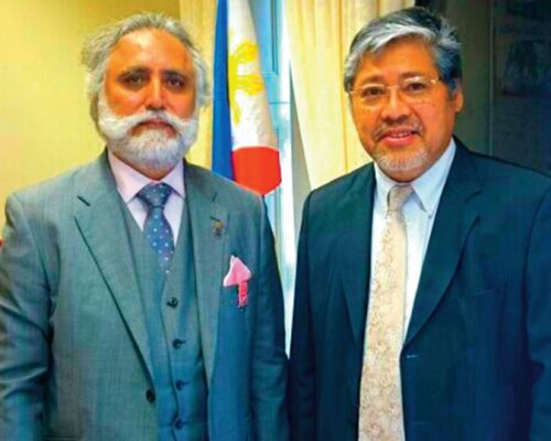 With the Philippines Ambassador to the UK H.E. Enrique A. Manalo at the Philippines Embassy.